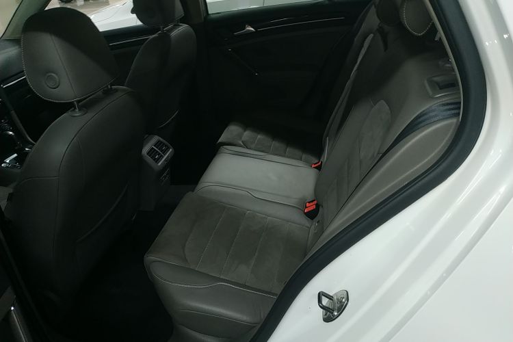 大众 高尔夫 2015款 1.4TSI 自动旗舰型中控内饰21