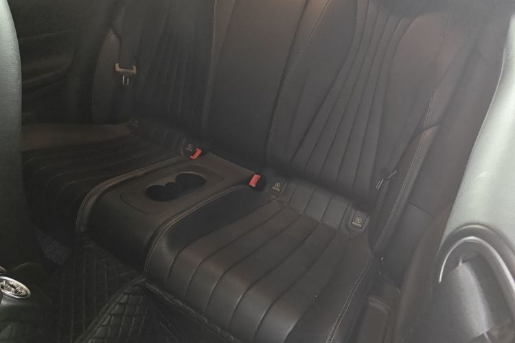 奔驰E级(进口) 2019款 E 200 轿跑车中控内饰21
