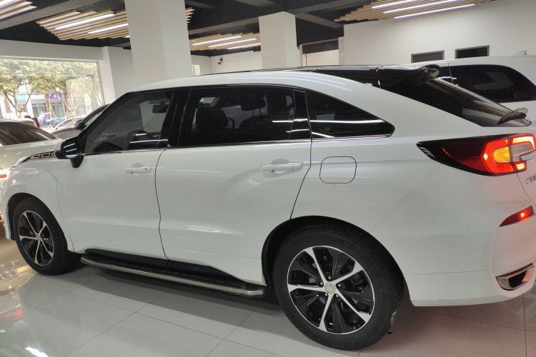 本田 冠道 2017款 240TURBO 两驱豪华版车身外观4