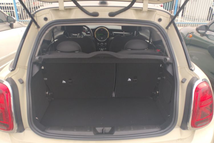 MINI 2018款 1.5T COOPER 经典派局部细节23