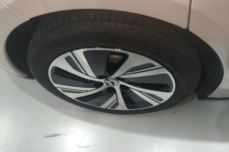 蔚来ET5 2022款 75kWh车身外观6008