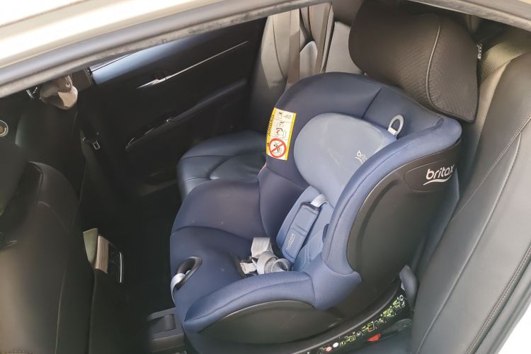 丰田 凯美瑞 2018款 双擎 2.5HG 豪华版中控内饰21