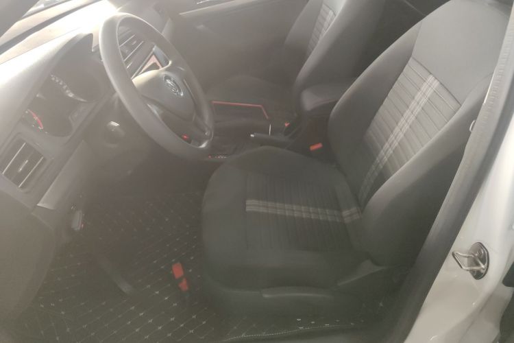 大众 2019款 朗逸启航 1.5L 自动风尚版 国VI中控内饰19