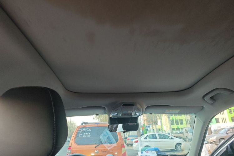 吉利汽车 2022款 博越X 1.8TD DCT智慧型中控内饰22