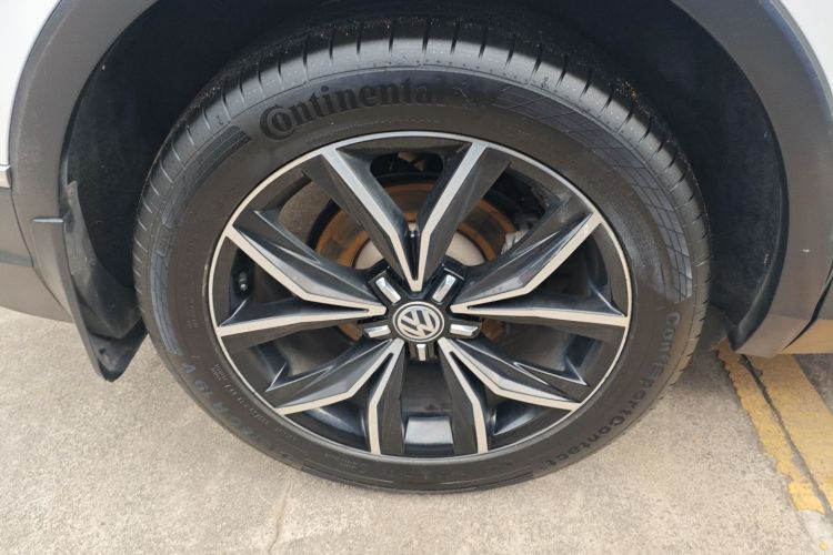 大众 途观L 2017款 380TSI 自动四驱旗舰版车身外观6008