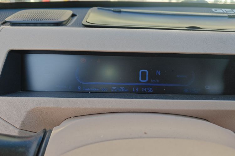 吉利银河 2023款 熊猫mini 200km 耐力熊局部细节14