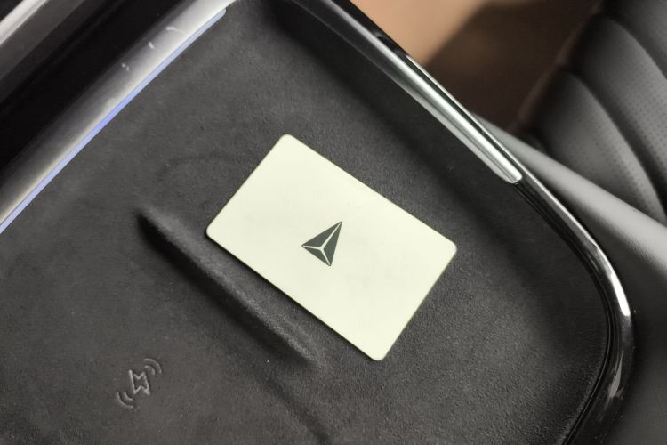 深蓝汽车 深蓝SL03 2023款 200Max增程版中控内饰11