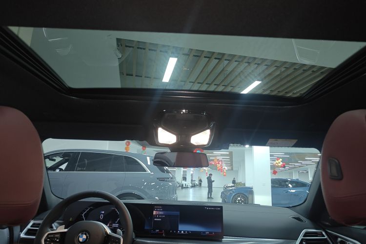 宝马4系 2024款 430i M运动曜夜套装中控内饰22