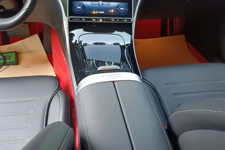 奔驰C级 2022款 改款 C 260 L 运动版局部细节18