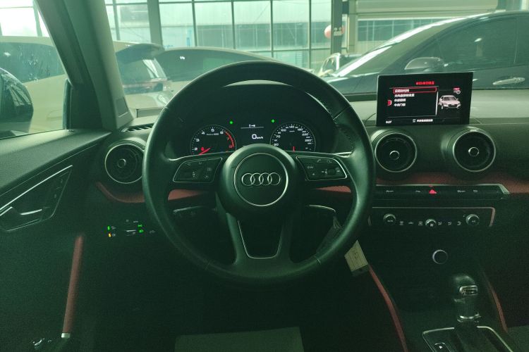 奥迪Q2L 2018款 35 TFSI 时尚动感型 国VI局部细节13