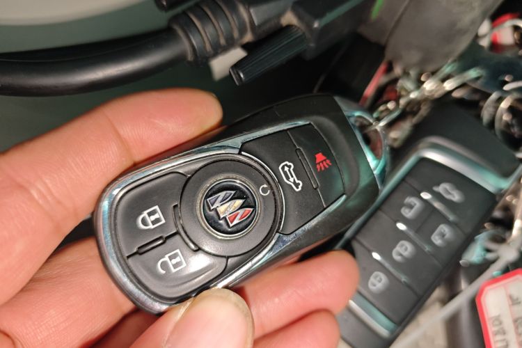 别克GL8 2018款 ES 28T 舒适型 国VI中控内饰11