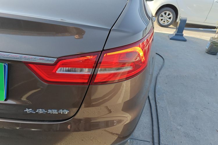 福特 福睿斯 2019款 改款 1.5L 手动质享型（胎压监测） 国VI车身外观6006