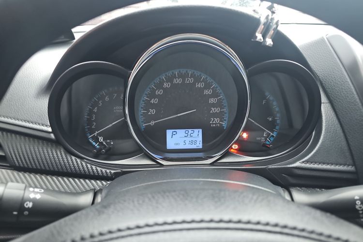 丰田 YARiS L 致炫 2016款 改款 1.5E CVT魅动版中控内饰14