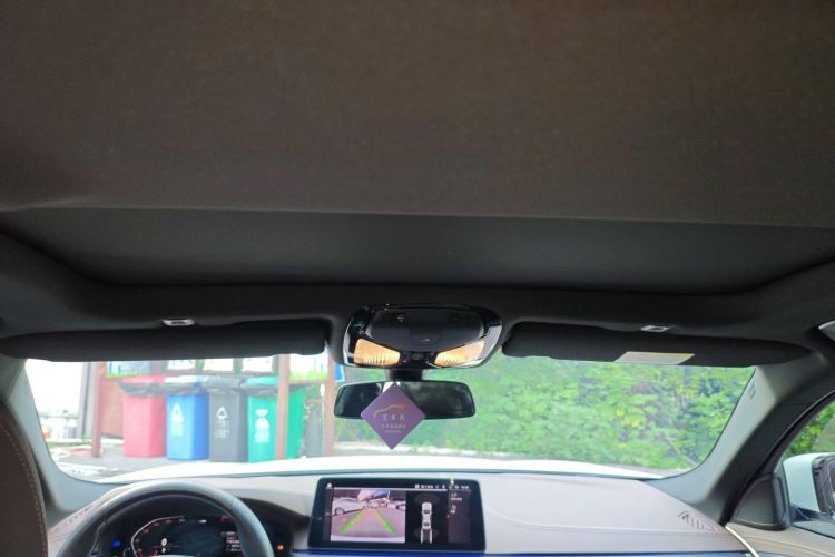 宝马5系 2021款 改款 530Li 领先型 M运动套装局部细节22