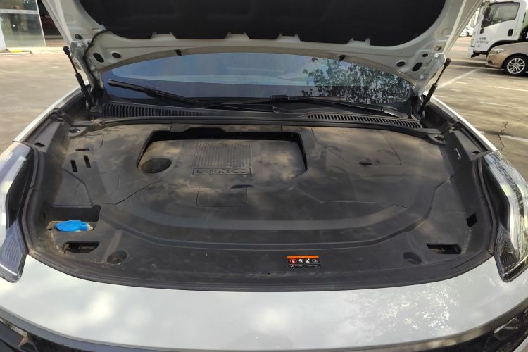 领克06 2023款 Remix 1.5T 劲Halo机舱底盘24