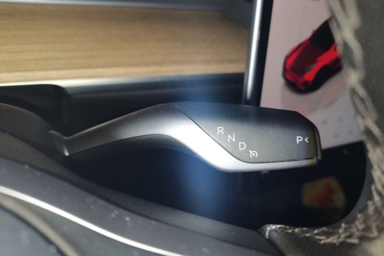 特斯拉 Model Y 2022款 后轮驱动版局部细节18