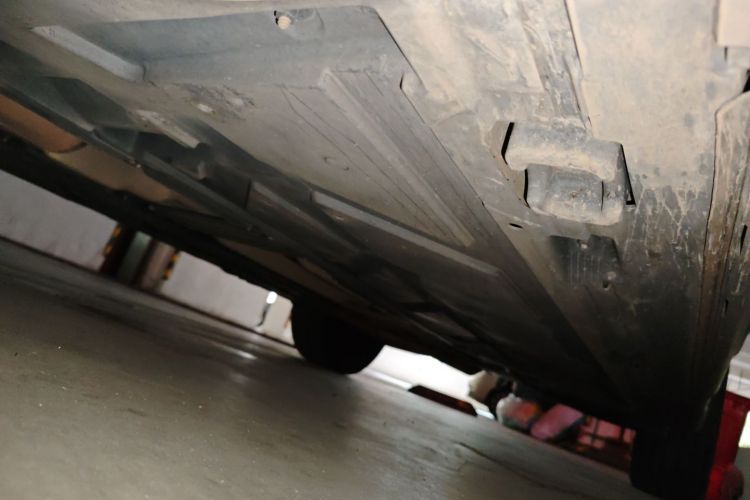 奔驰GLB 2020款 改款 GLB 200 时尚型局部细节9004