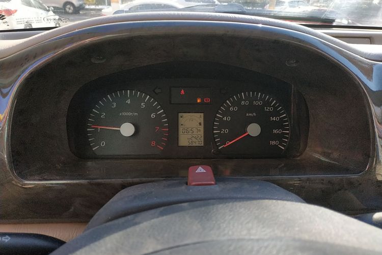 铃木 北斗星 2013款 创业版 1.0L 手动经济型局部细节14