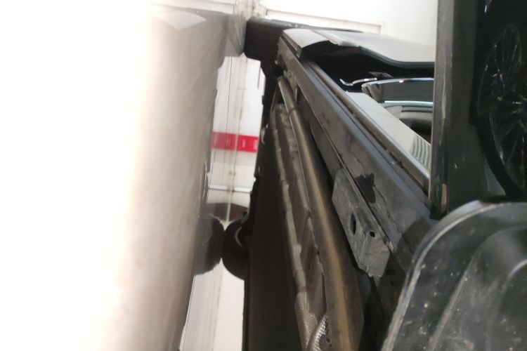 腾势D9 2025款 DM-i 智驾版 1020 四驱旗舰型局部细节9001