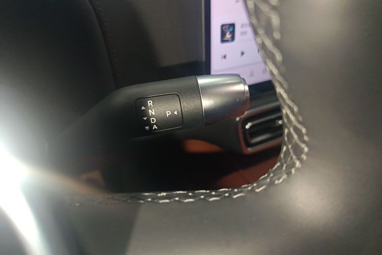 理想汽车 理想L8 2023款 Max局部细节18