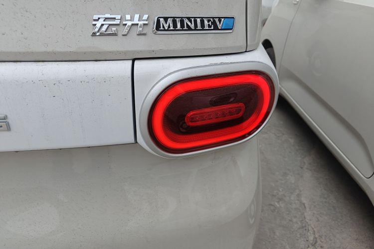 五菱汽车 宏光MINIEV 2024款 第三代 215km 青春版车身外观9