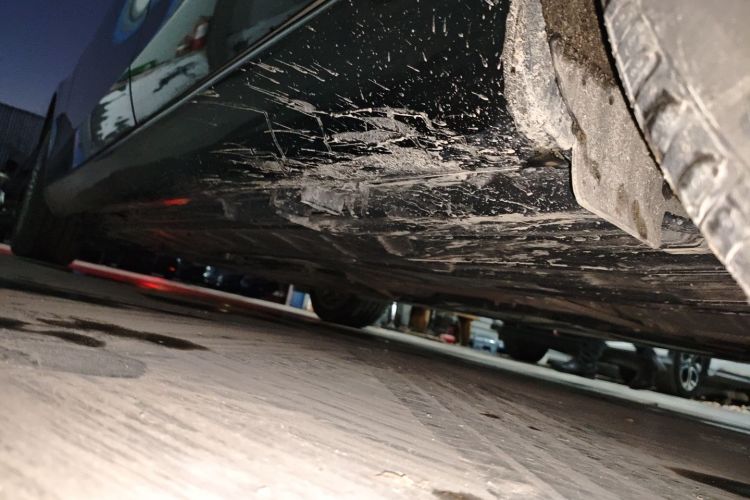 奔驰E级 2023款 改款 E 300 L 豪华型局部细节9002