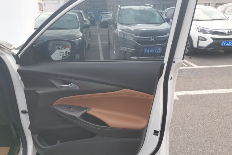 别克 昂科拉 2021款 332T CVT豪华型中控内饰7005