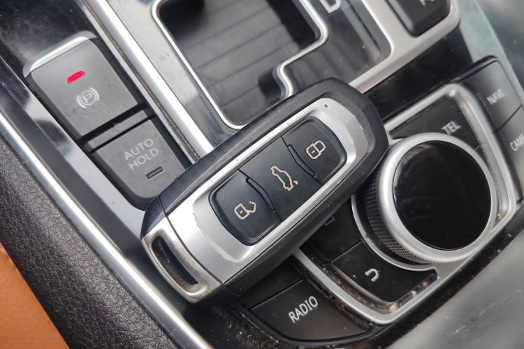 吉利汽车 博瑞 2015款 1.8T 豪华型中控内饰11