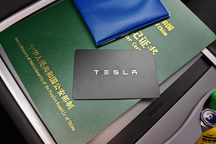 特斯拉 Model Y 2024款 后轮驱动版中控内饰11