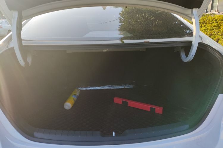 现代 领动 2016款 1.6L 自动智炫·精英型机舱底盘23