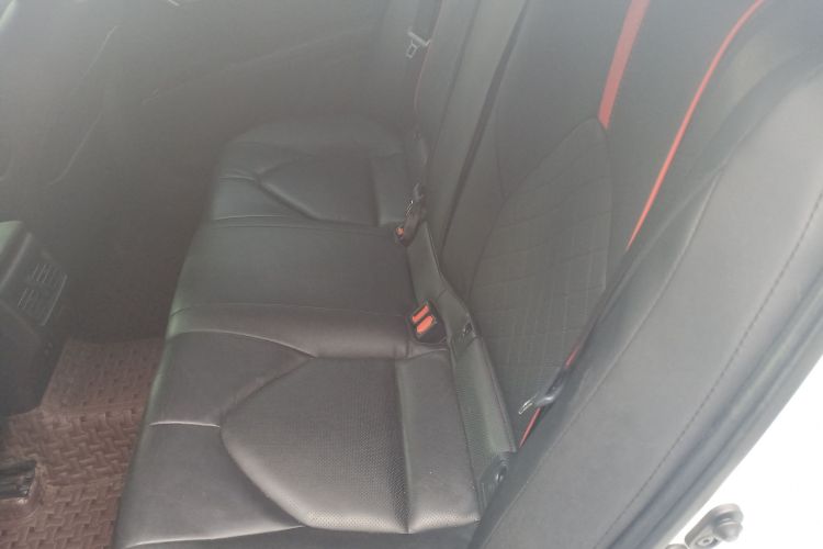 丰田 凯美瑞 2019款 2.5G 豪华版 国VI中控内饰21