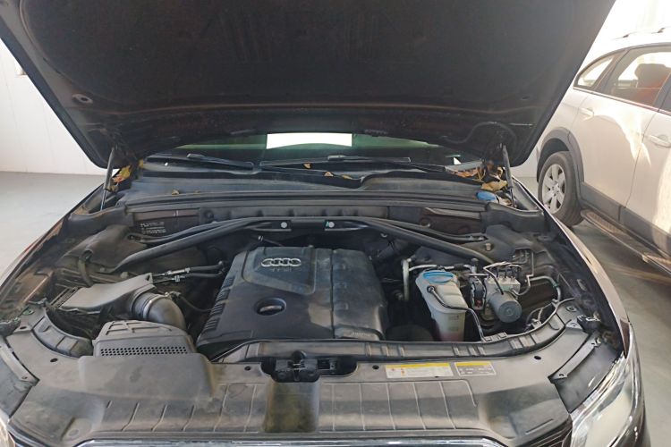 奥迪Q5 2013款 40 TFSI 进取型局部细节24