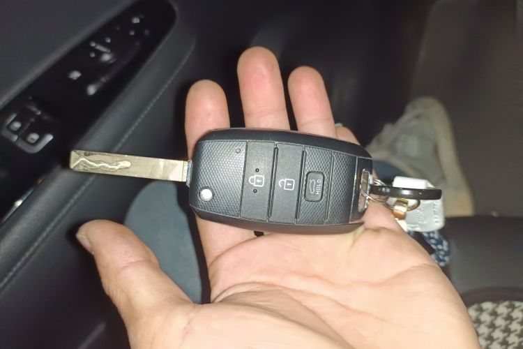 起亚 福瑞迪 2018款 1.6L 手动智享天窗版Value中控内饰11