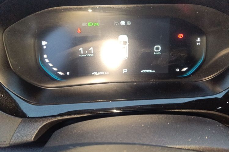 宝骏Valli 2021款 1.5T 大理天空 CVT尊享型中控内饰15