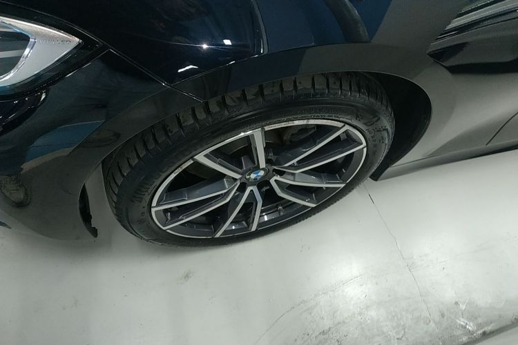 宝马3系 2022款 320Li M运动套装车身外观6007