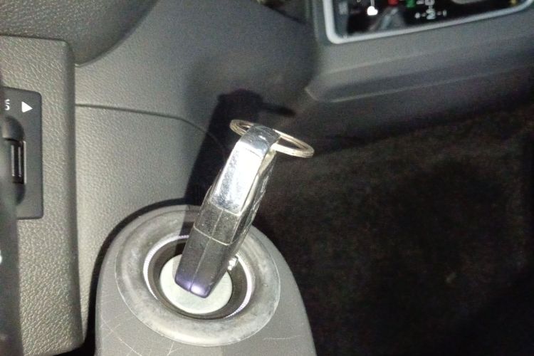 北京越野 北京BJ40 2016款 40L 2.3T 自动四驱尊享版中控内饰11