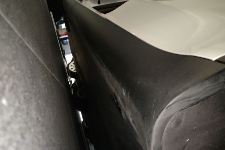 特斯拉 Model Y 2022款 改款 后轮驱动版局部细节9002