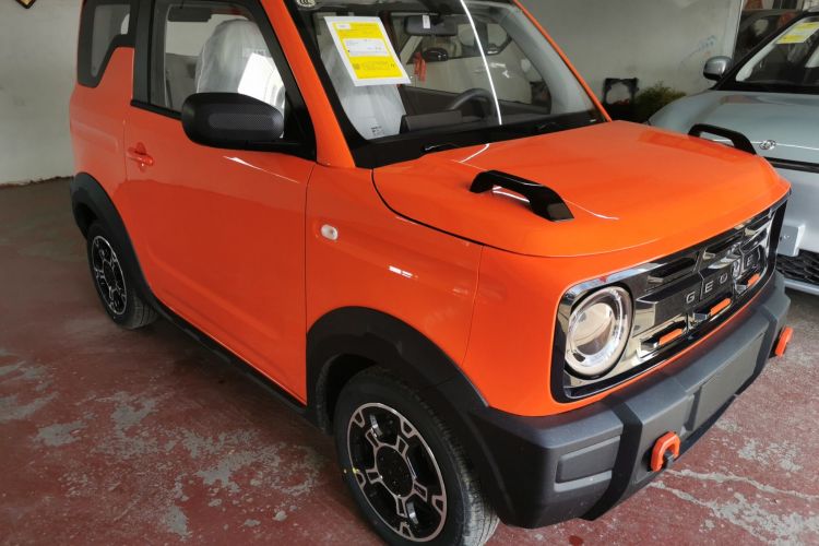 吉利银河 2025款 210km 熊猫骑士车身外观3