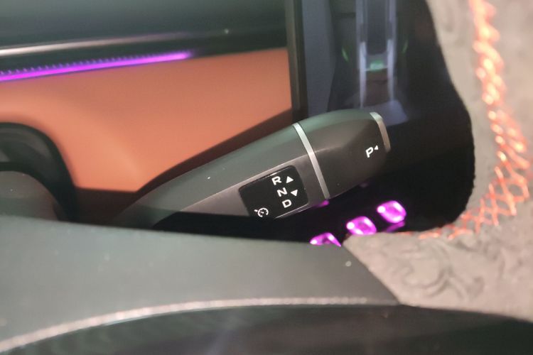 深蓝汽车 深蓝L07 2025款 300Ultra乾崑智驾ADS SE增程版局部细节18