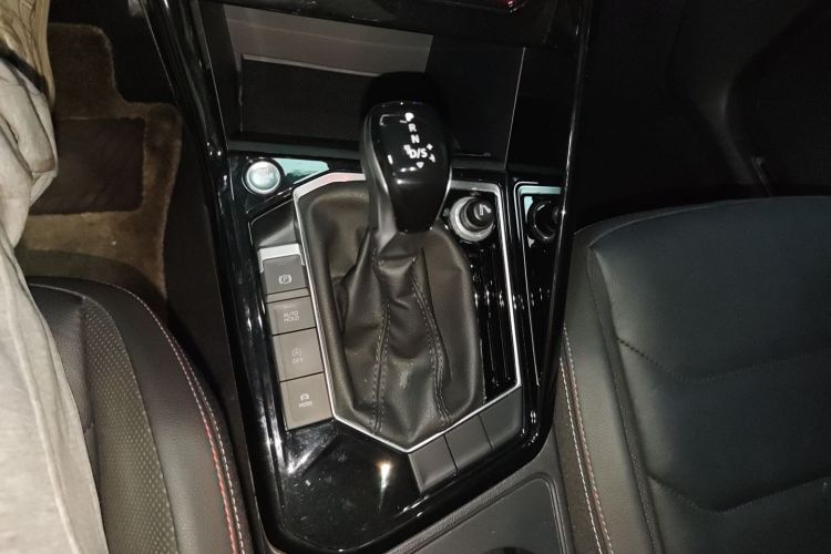 大众 探岳 2020款 330TSI 两驱豪华智联版局部细节18