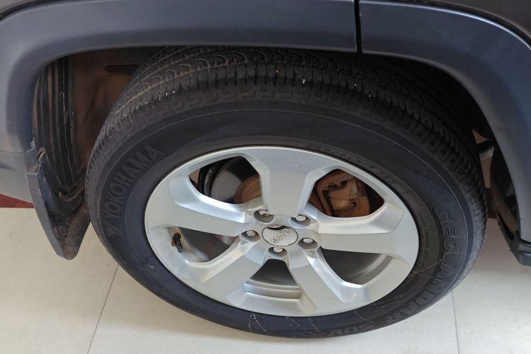 Jeep 指南者 2017款 200T 自动家享版车身外观6008