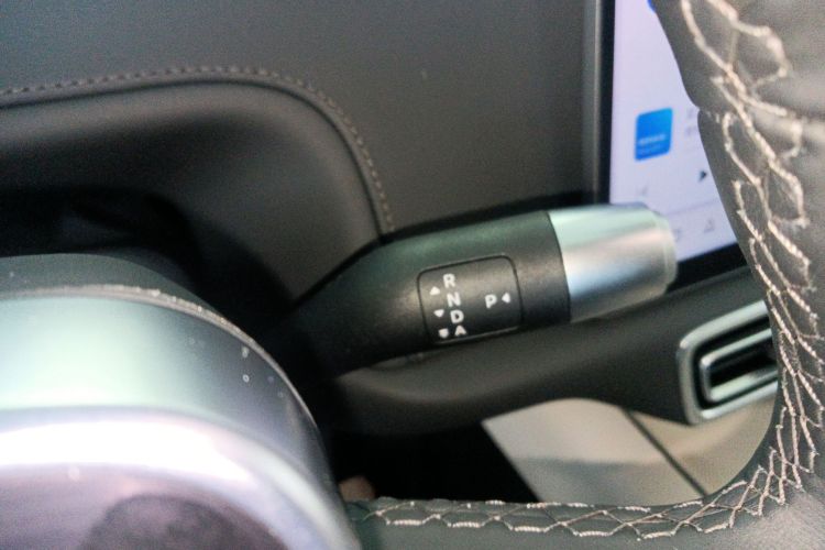 理想汽车 理想L6 2025款 Pro 智能焕新版中控内饰18