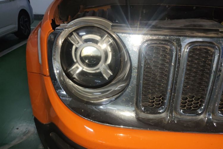 Jeep 自由侠 2017款 180T 自动高能版车身外观8