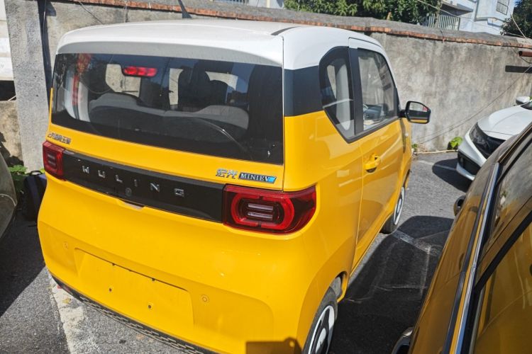 五菱汽车 宏光MINIEV 2022款 马卡龙时尚款 磷酸铁锂车身外观7