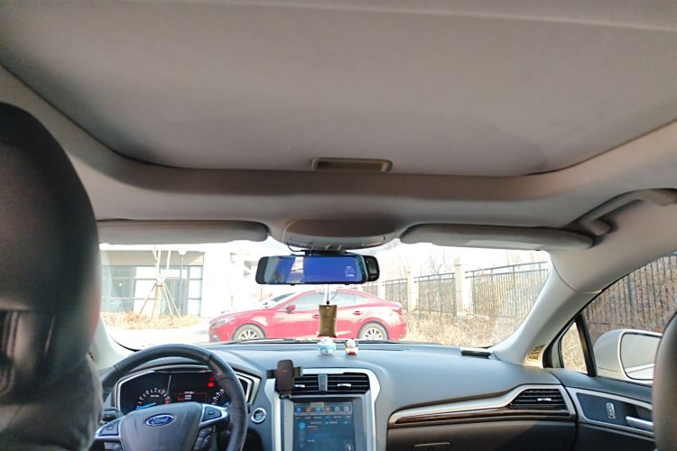 福特 蒙迪欧 2013款 2.0L GTDi200时尚型中控内饰22