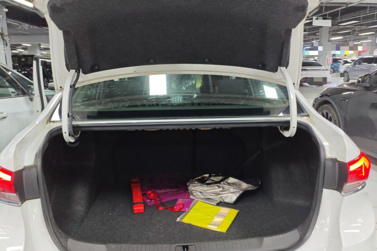 别克 英朗 2019款 18T 自动互联精英型 国V局部细节23