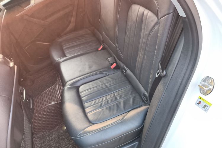 奥迪Q5L 2020款 45 TFSI 尊享时尚型中控内饰7004