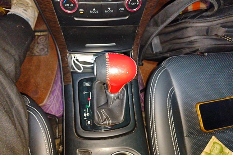 北汽幻速S6 2017款 1.5T CVT畅享型局部细节18
