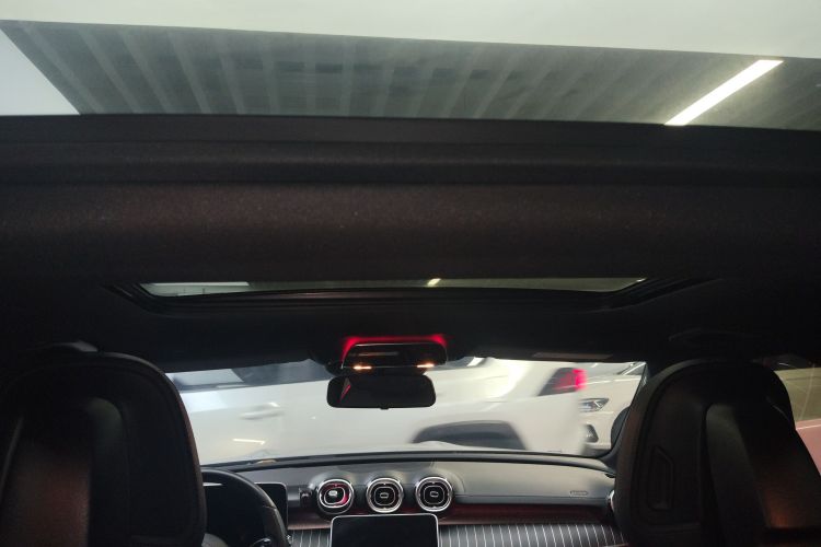 奔驰C级 2022款 改款 C 260 L 运动版中控内饰22