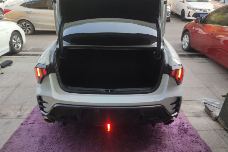 领克03 2023款 1.5TD DCT劲Pro机舱底盘23